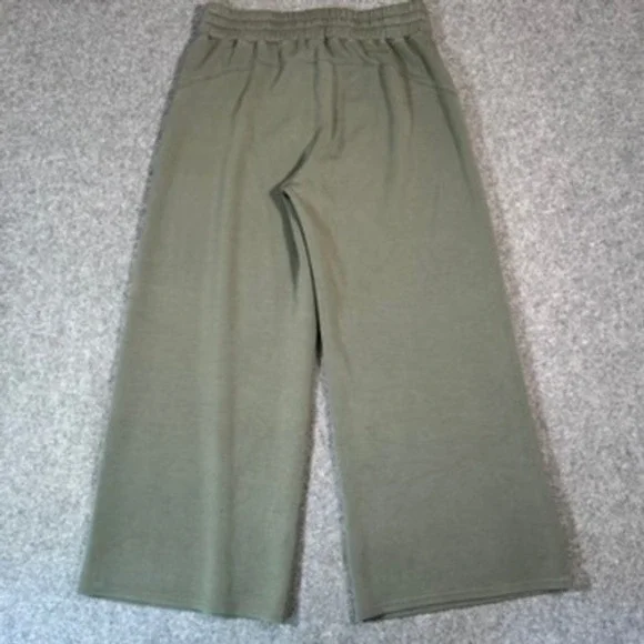 SPANX AirEssentials Wide Leg Cropped Pants Spruce Green 1X Casual Boho‎ Comfy